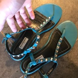 Valencia’s women’s sandals